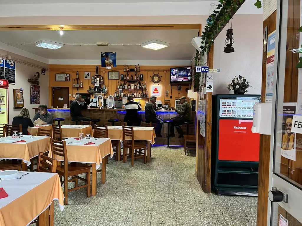 RESTAURANTE ABRIGO DA SERRA, GRALHOS ristorante a Marmelete