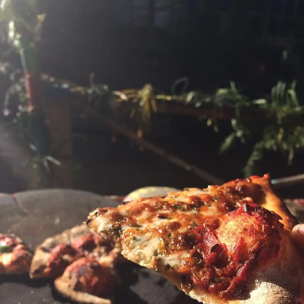 Pizza Night Algarve (Fridayhappiness Associação)_Marmelete_slider_image_3