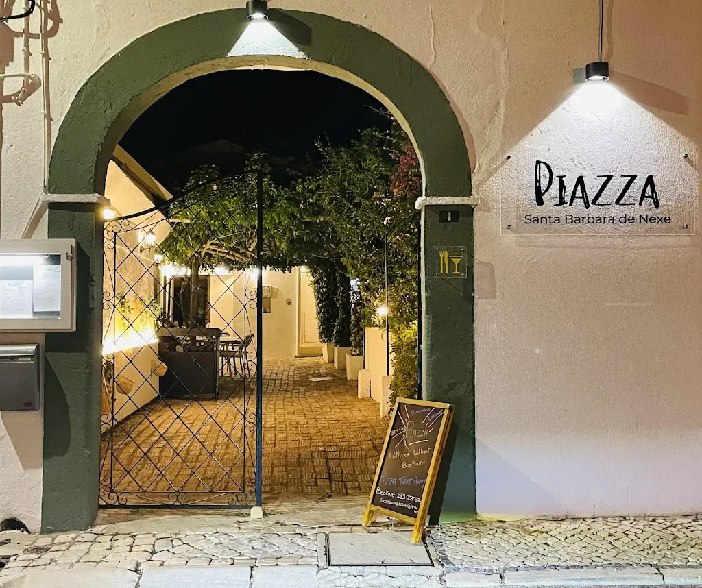 Piazza ristorante a Santa Bárbara