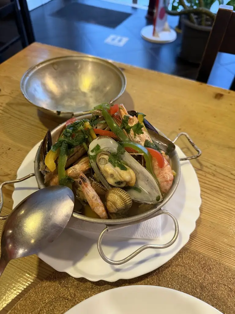 Waldseeschloss_Tasca do Ricky_Faro_reseña