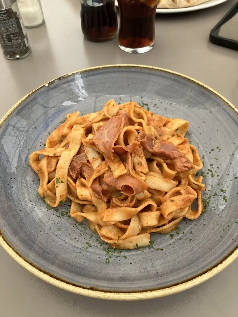 Hazel Austin_La Forchetta_Faro_recensione