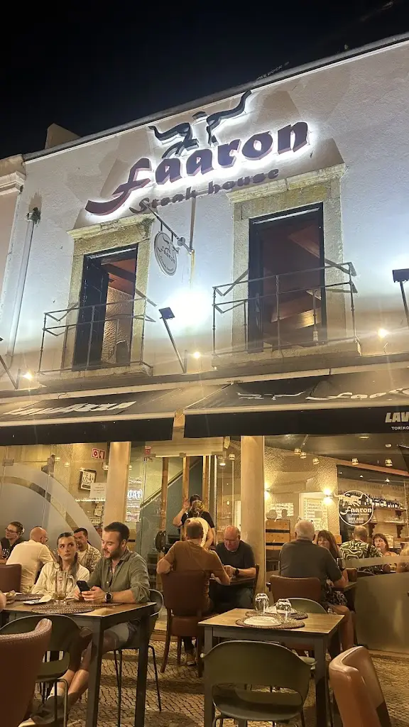 Faaron steakhouse_Faro_slider_image_3