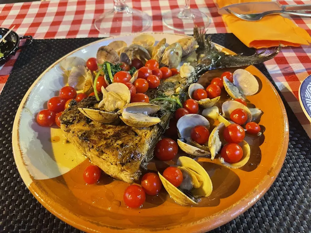 Laura Martínez_Tianica Fuzeta_Fuzeta_recensione