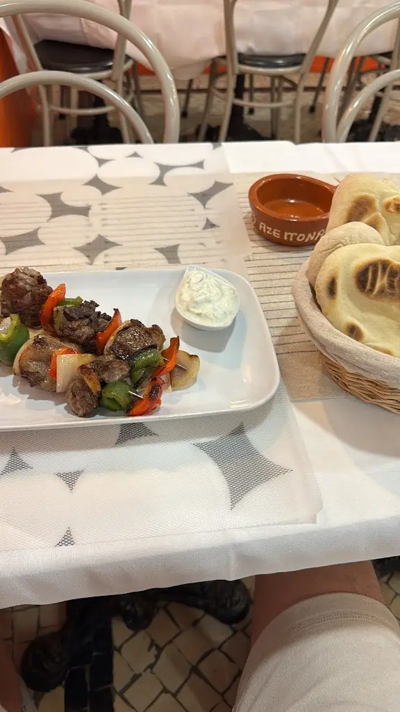 Luis Fernando Lionço_OLÁ LARANJEIRO_Laranjeiro_recensione