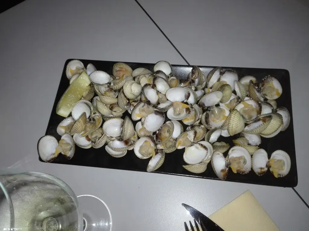 Menu_Grill Asia Restuarent and caffe_Laranjeiro_immagine_9