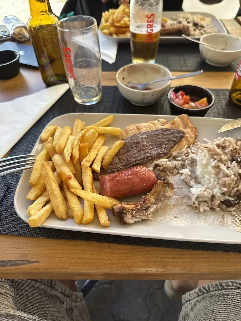 Pito & Brasa_Laranjeiro_slider_image_1