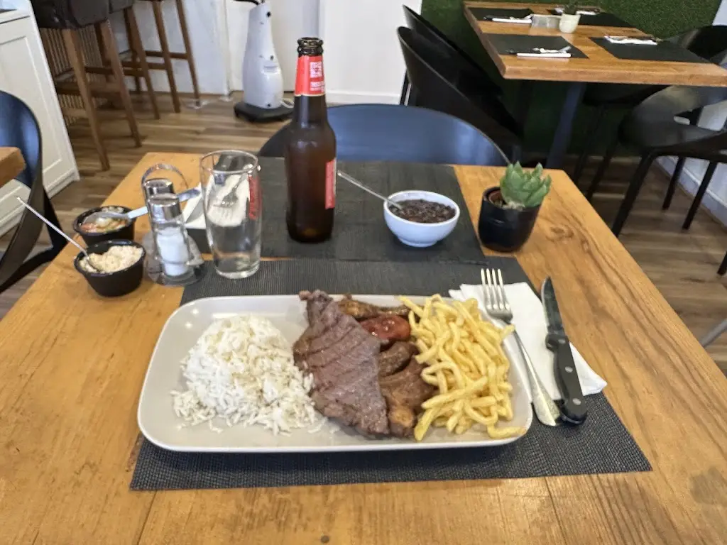 Pito & Brasa_Laranjeiro_slider_image_2