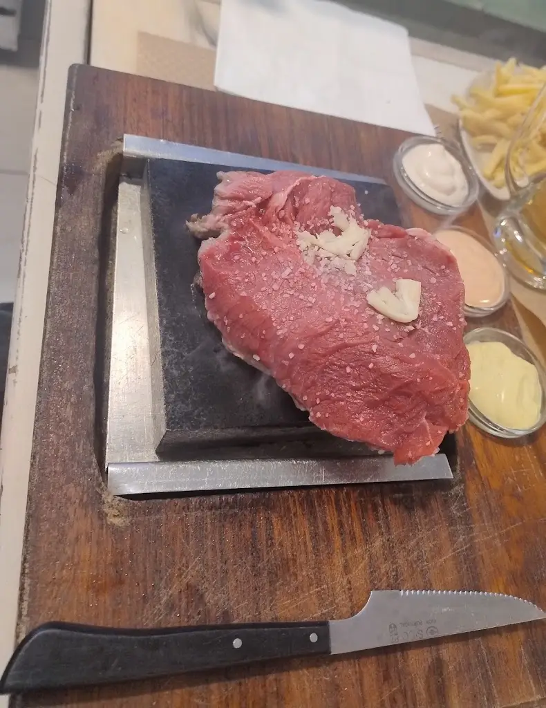 Brigitte van Delft_Nevada III_Laranjeiro_review