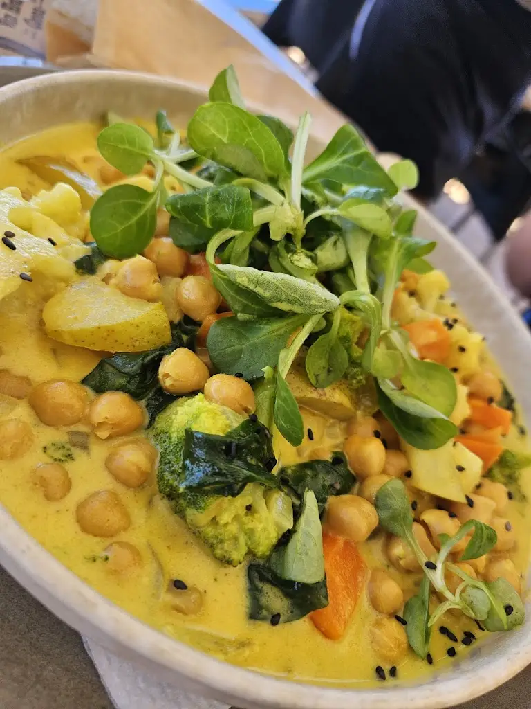 Diogo Branco_Restaurante O Finalmente_Manta Rota_reseña