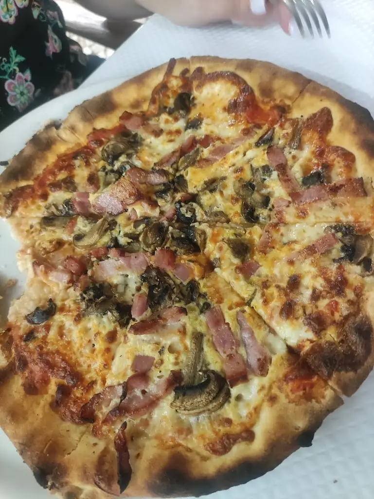 José Carlos Castanheira_Ristorante Pizzeria Mamma Lucia_Manta Rota_recensione