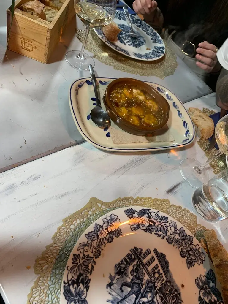 James Orford_Old Times Bistro, Bar & Coffee_Manta Rota_recensione