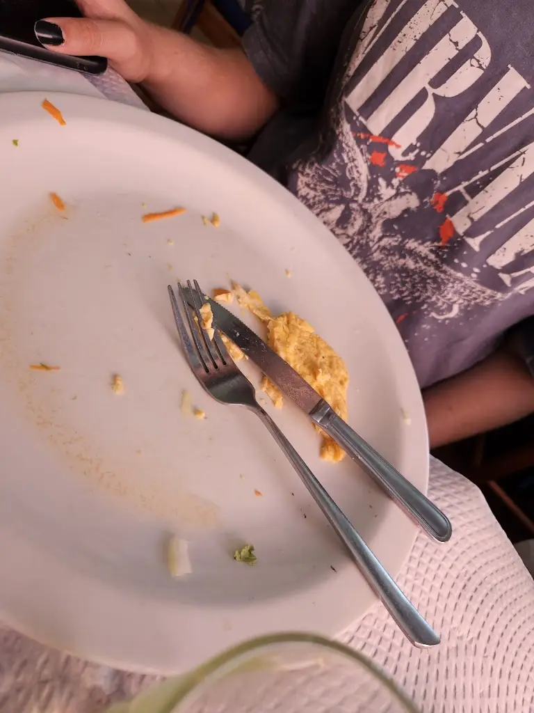 Diogo Branco_Rios Bar_Manta Rota_recensione