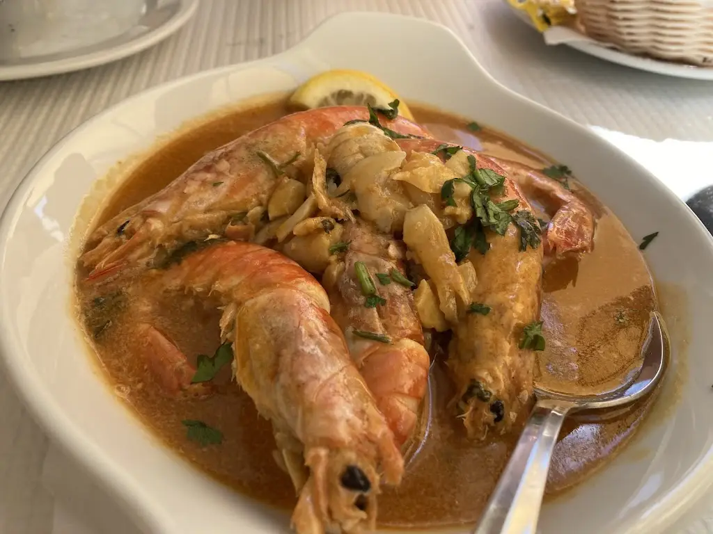 John Hunter_Jasmin_Manta Rota_reseña