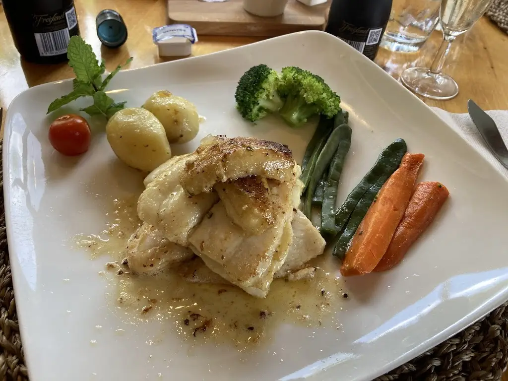 Krista Pedersen_O António_Moncarapacho_review