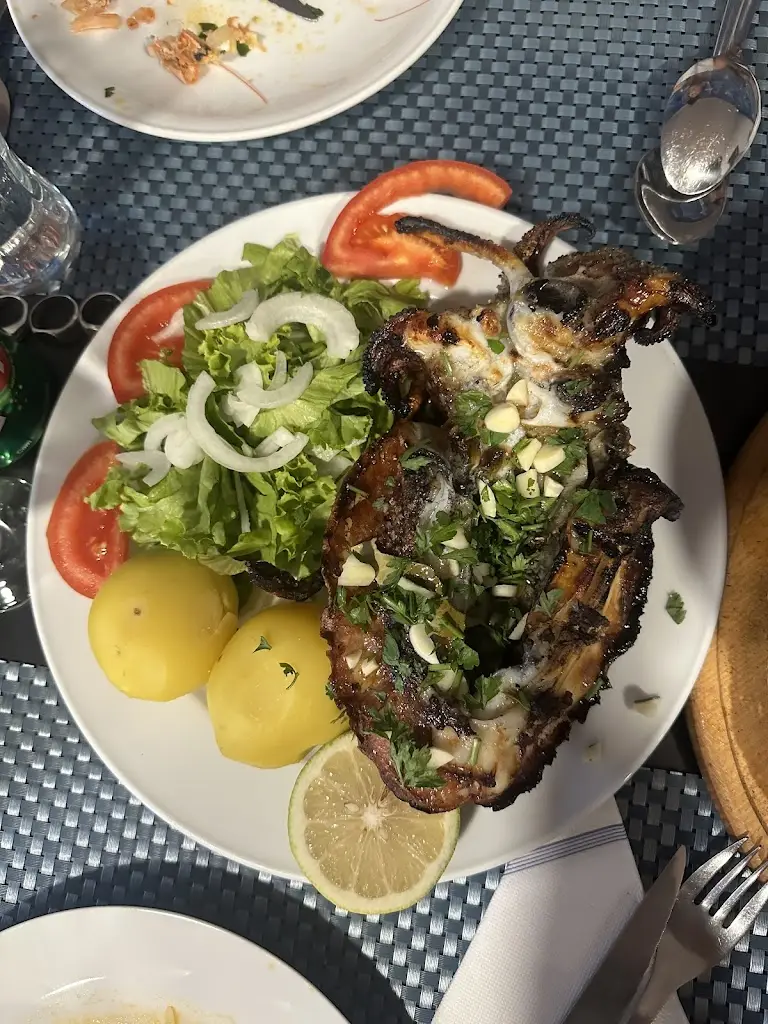 Suzana Lay_A Caravela_Moncarapacho_recensione