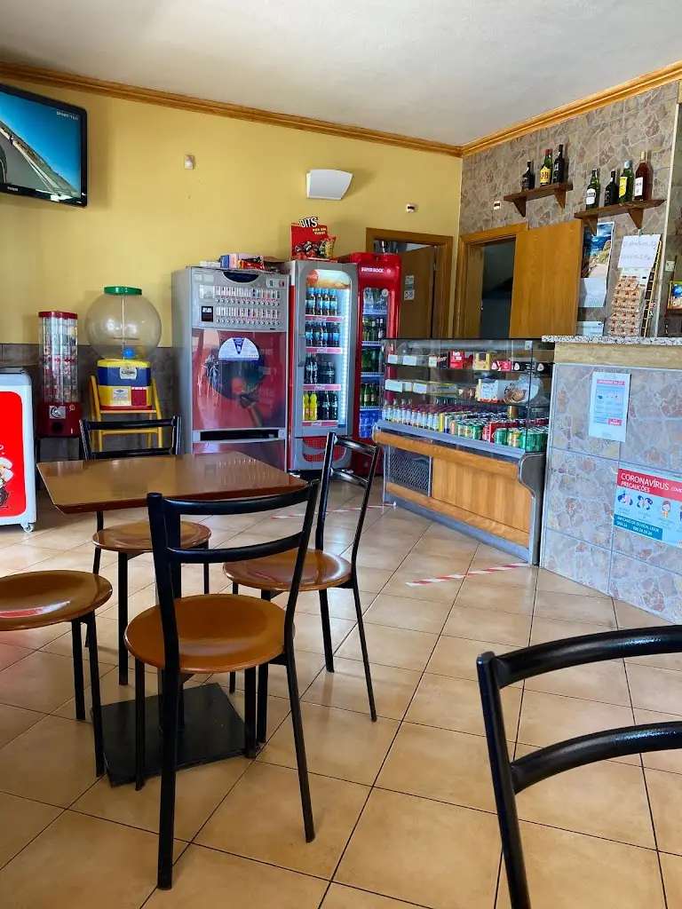 O Cruzamento ristorante a São Marcos da Serra