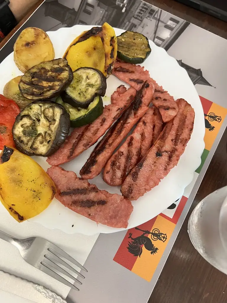 Luda B_Bar restaurante Monchiserra_São Marcos da Serra_recensione