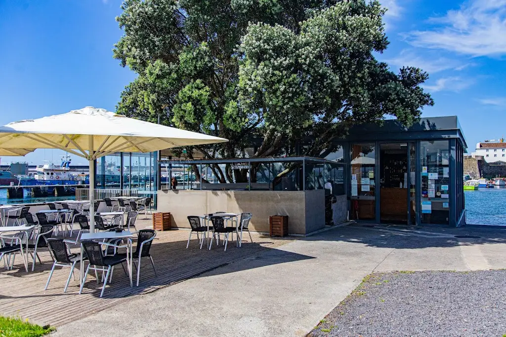 Cais da Sardinha ristorante a Arrifes