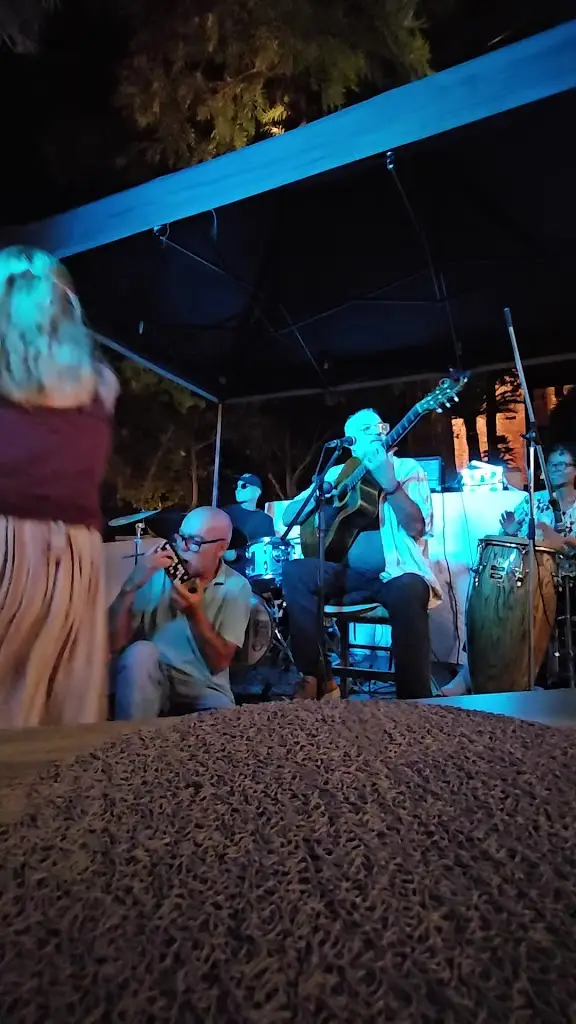 Paul Hill_Café Inglês_Silves_recensione