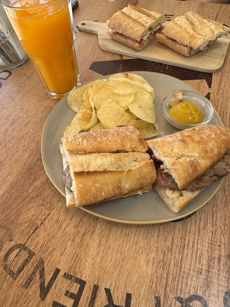 Matthias Brüshaber_W- Wine, Food & Friends_Portimão_reseña