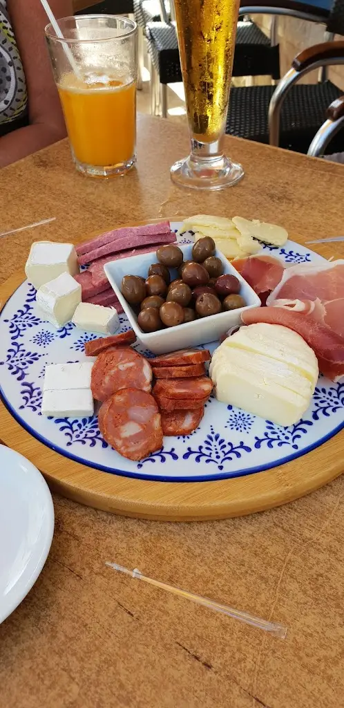 Menu_Cais de Santa Luzia Bar & Café_Santa Luzia_immagine_1