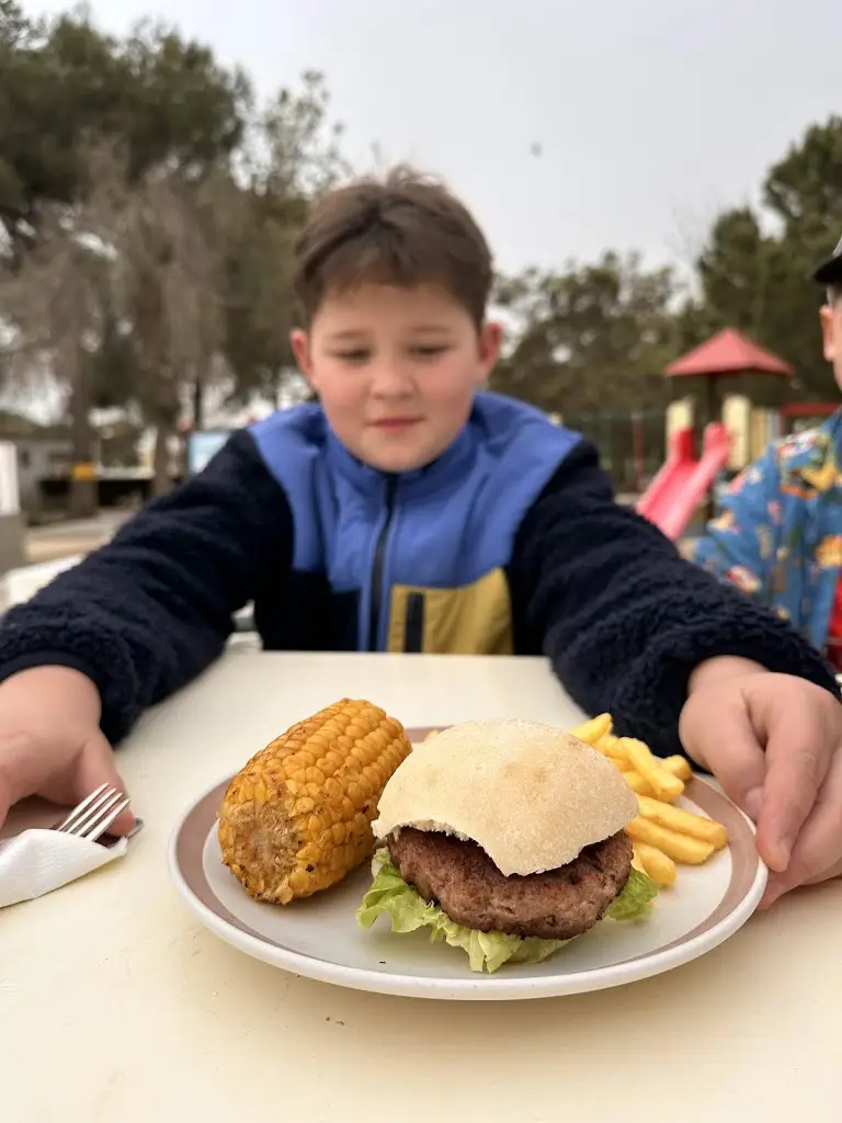 Rosie Mac_Restaurante Tito's Luz_Senhora da Luz_recensione