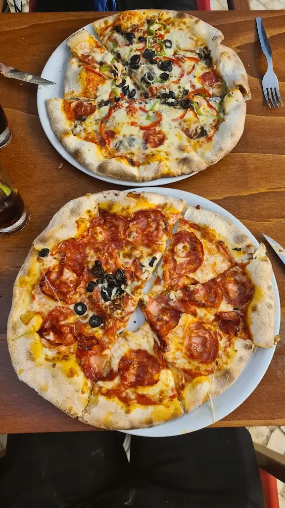 Menu_WELWITSCHIA pizza, restaurant & brunch_Senhora da Luz_image_5