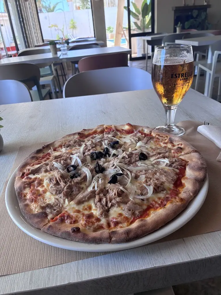 WELWITSCHIA pizza, restaurant & brunch_Senhora da Luz_slider_image_3