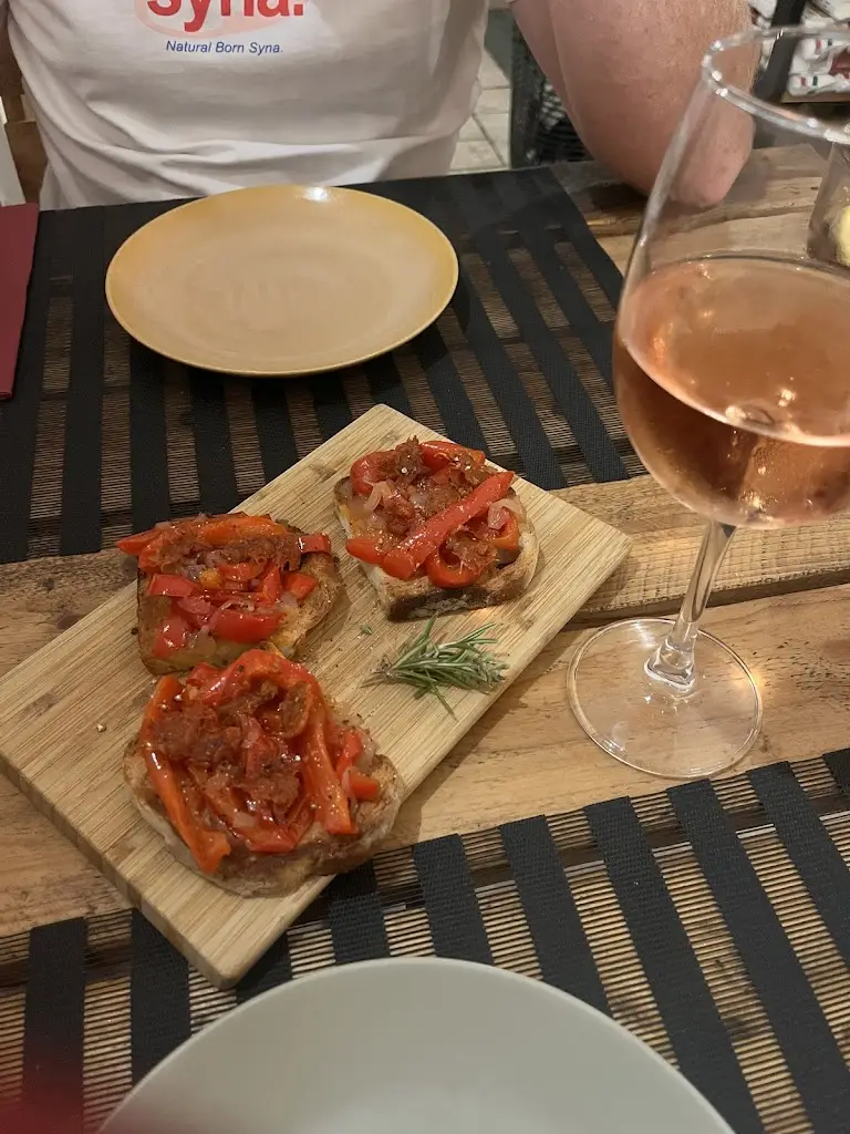 Bethany Sherlock_Fluìdo - Italian Food & Good Wine_Senhora da Luz_review