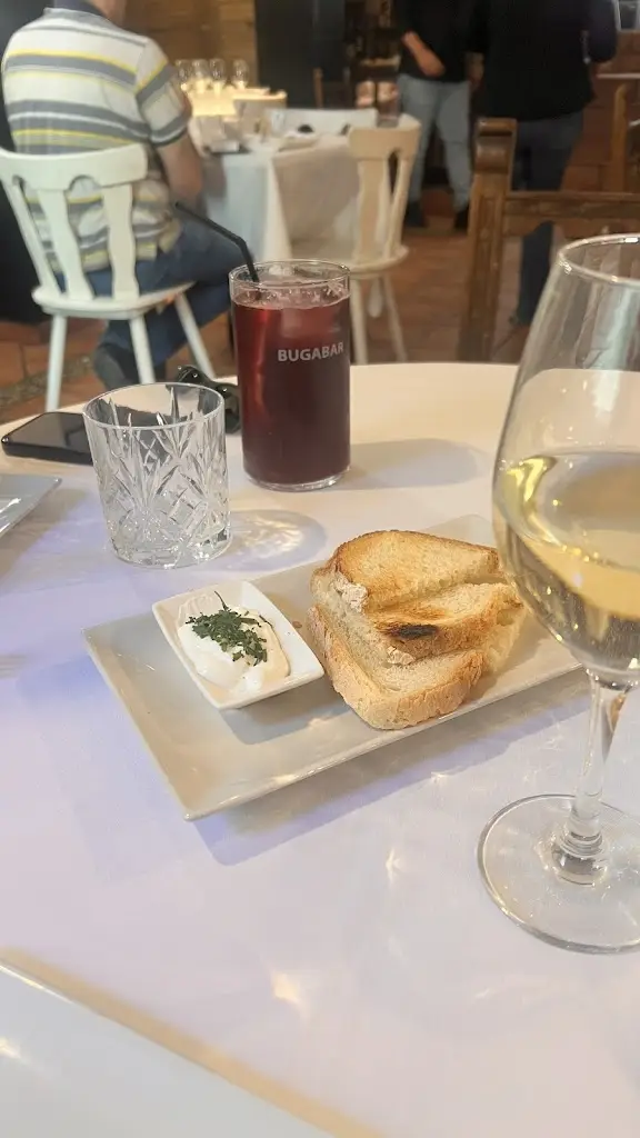 Katya Bosak_Laundry Lounge Sagres_Sagres_recensione