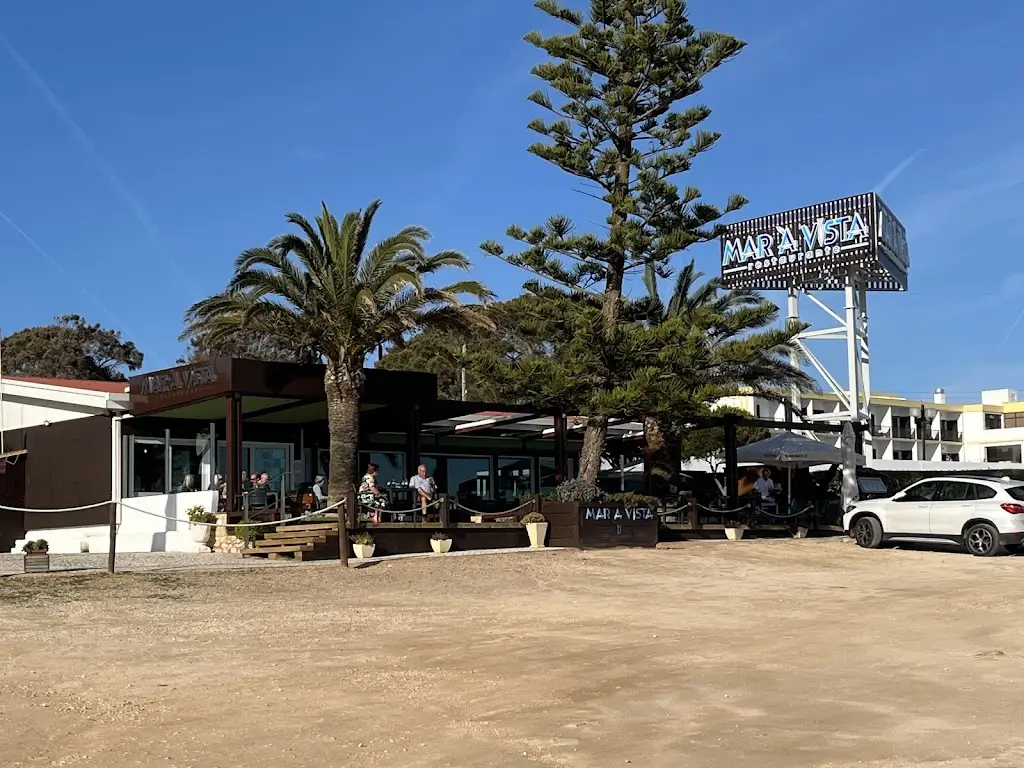 Zdenka F_Mar à Vista_Sagres_recensione