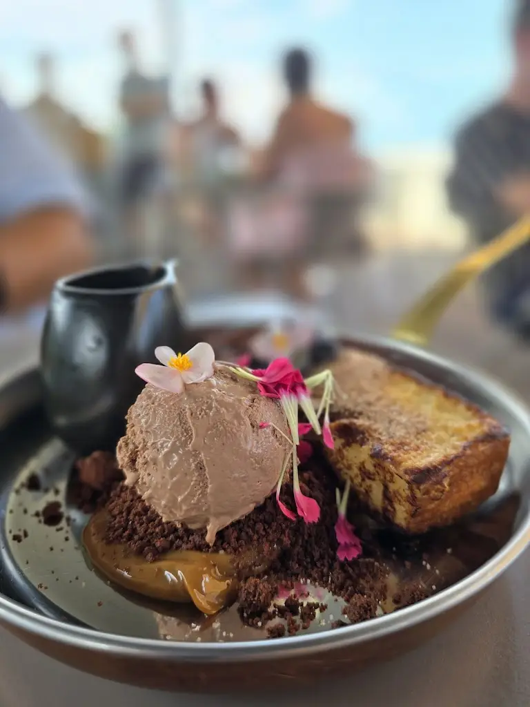 TukáTulá Beach Bar_Ribeira Grande_slider_image_3