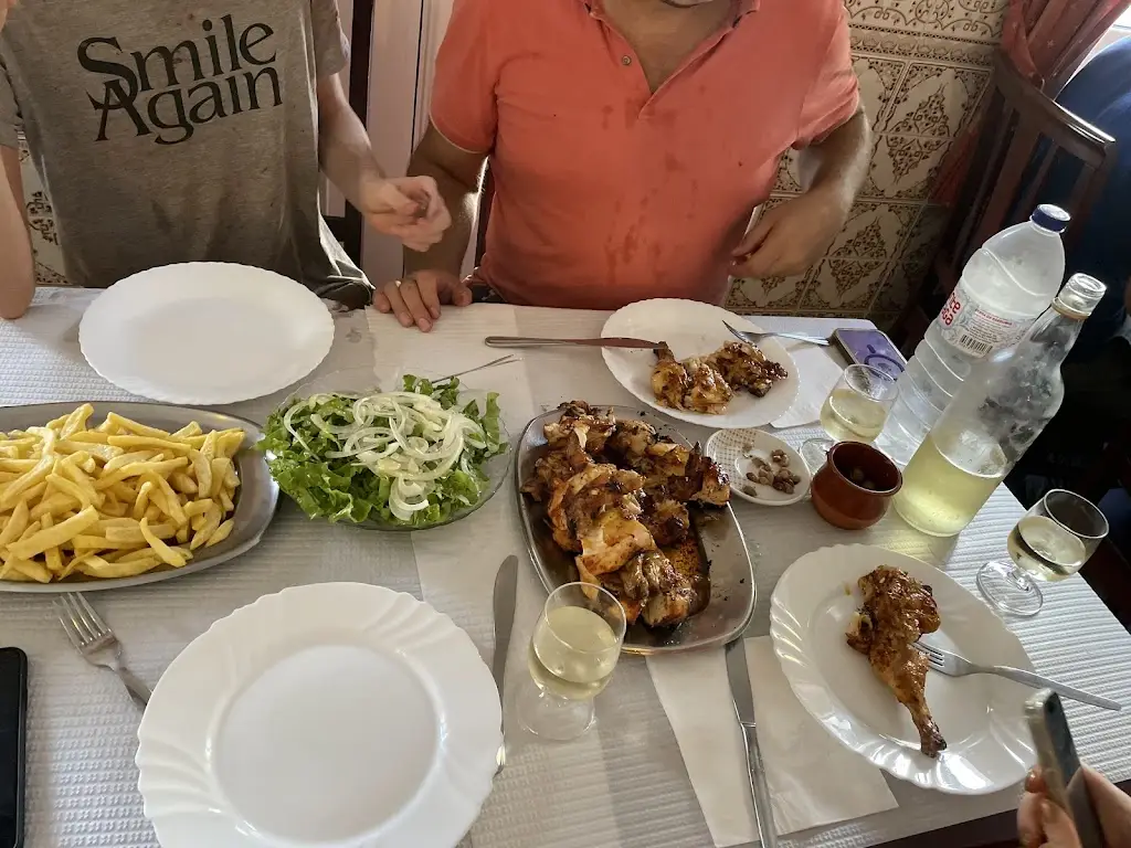 Churrasqueira Pateo dos Anselmos ristorante a Abrigada