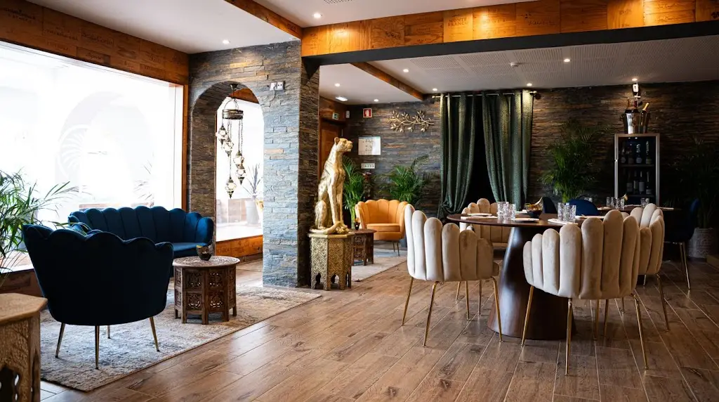 Maison Dubai_Quarteira_slider_image_1