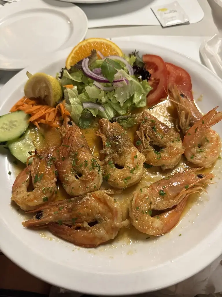 Kris Grotowski (chris828g)_Fernando's Hideaway_Quarteira_recensione