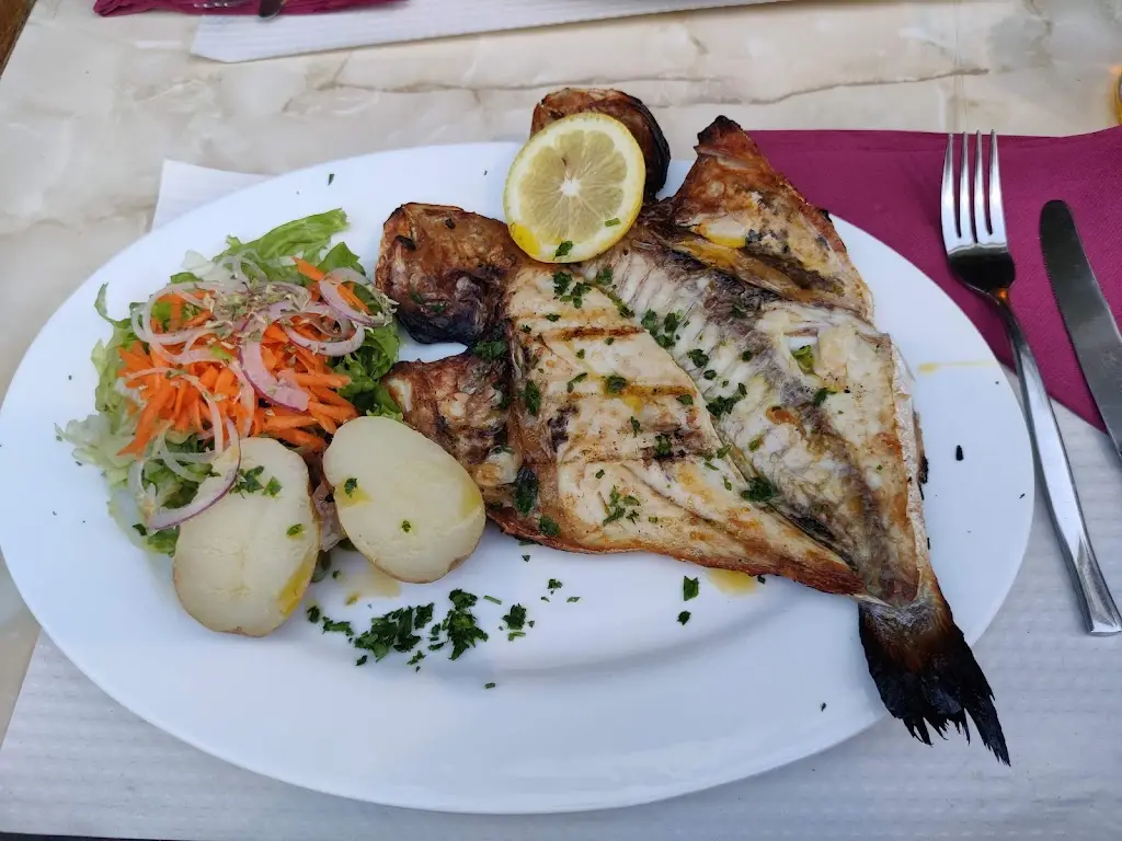 Menü_Cais Wine&Tapas Bar_Quarteira_Bild_5