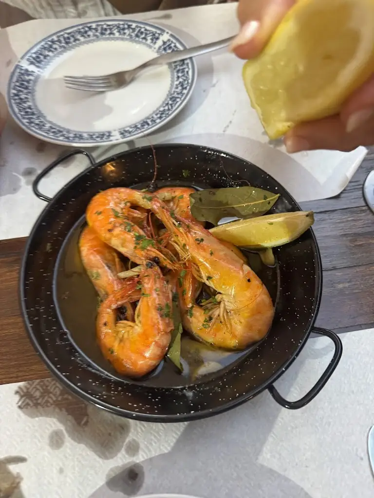 Jennifer Arevalo_Cais Wine&Tapas Bar_Quarteira_Bewertung