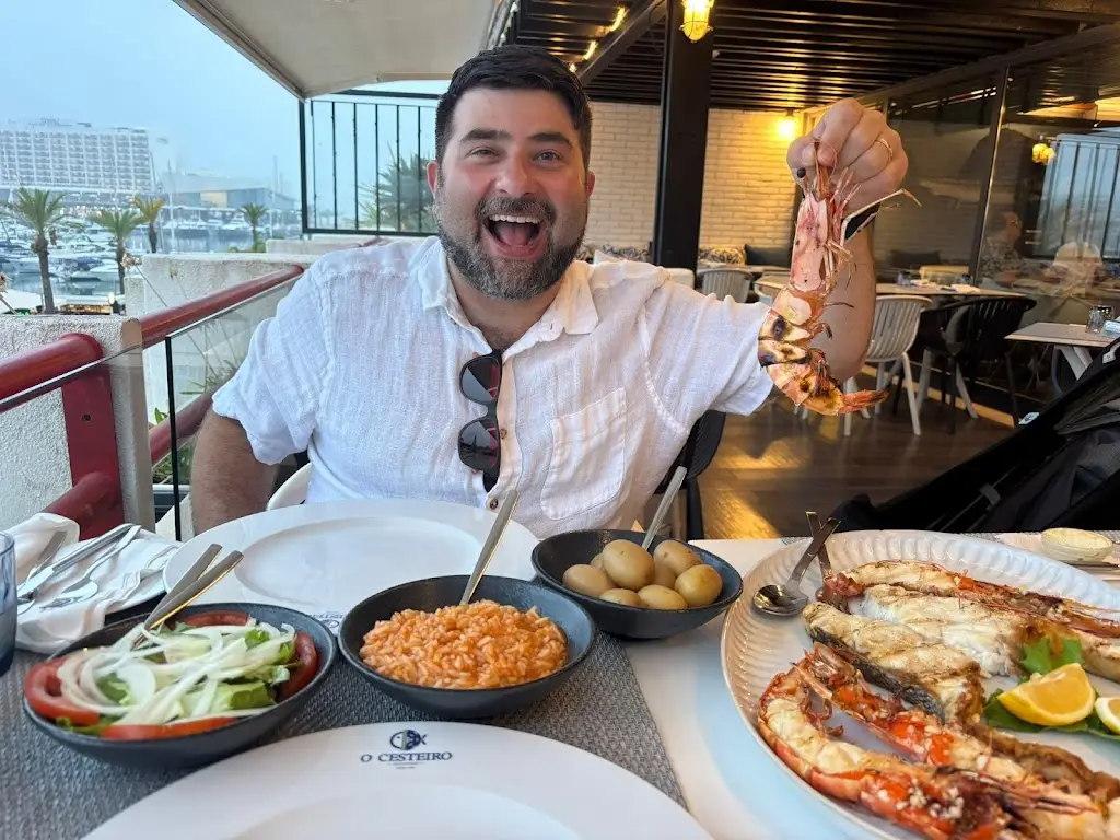 Ariel Czaczkes_Restaurante O Cesteiro_Quarteira_recensione