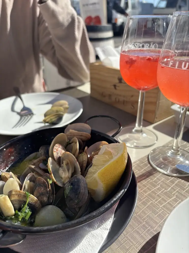 Eunkyung Cha_Pitéu da Baixa Mar_Olhão_reseña