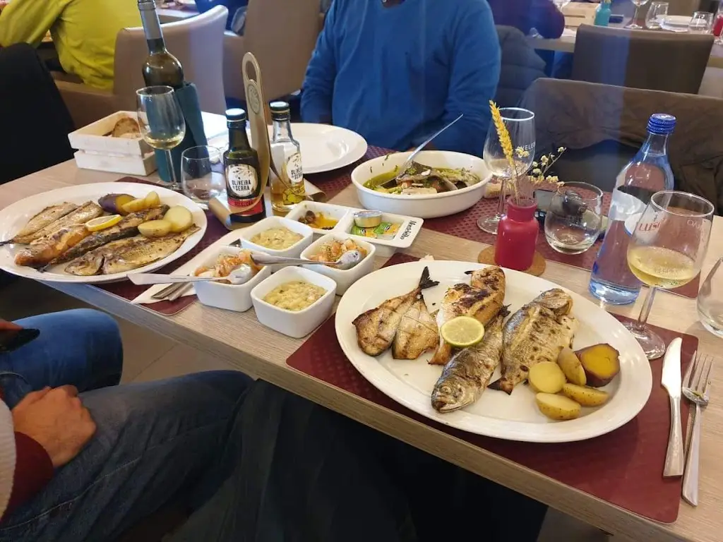 Tiago Silva Carvalho_Pitéu da Baixa Mar_Olhão_reseña