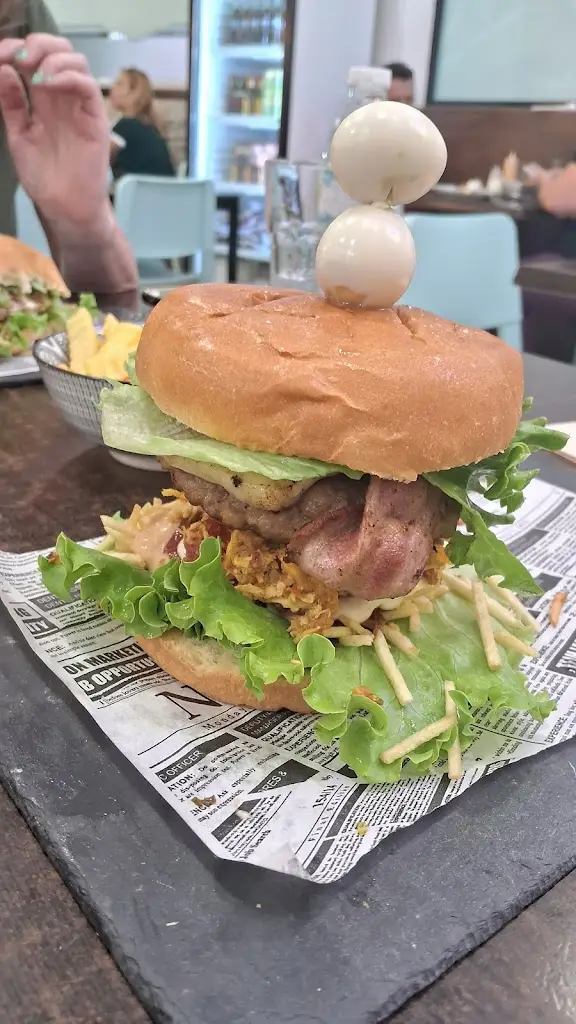 Fernando Abolafio_Dominó_Olhão_review