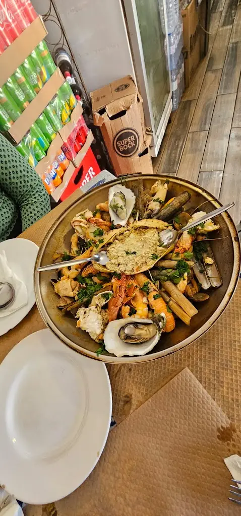 Gillian Mayes (GM)_Tasquinha Á Do Inácio_Olhão_review