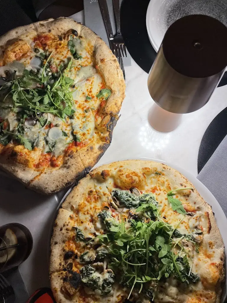 Francisco_Pizza na Pedra_Olhão_recensione