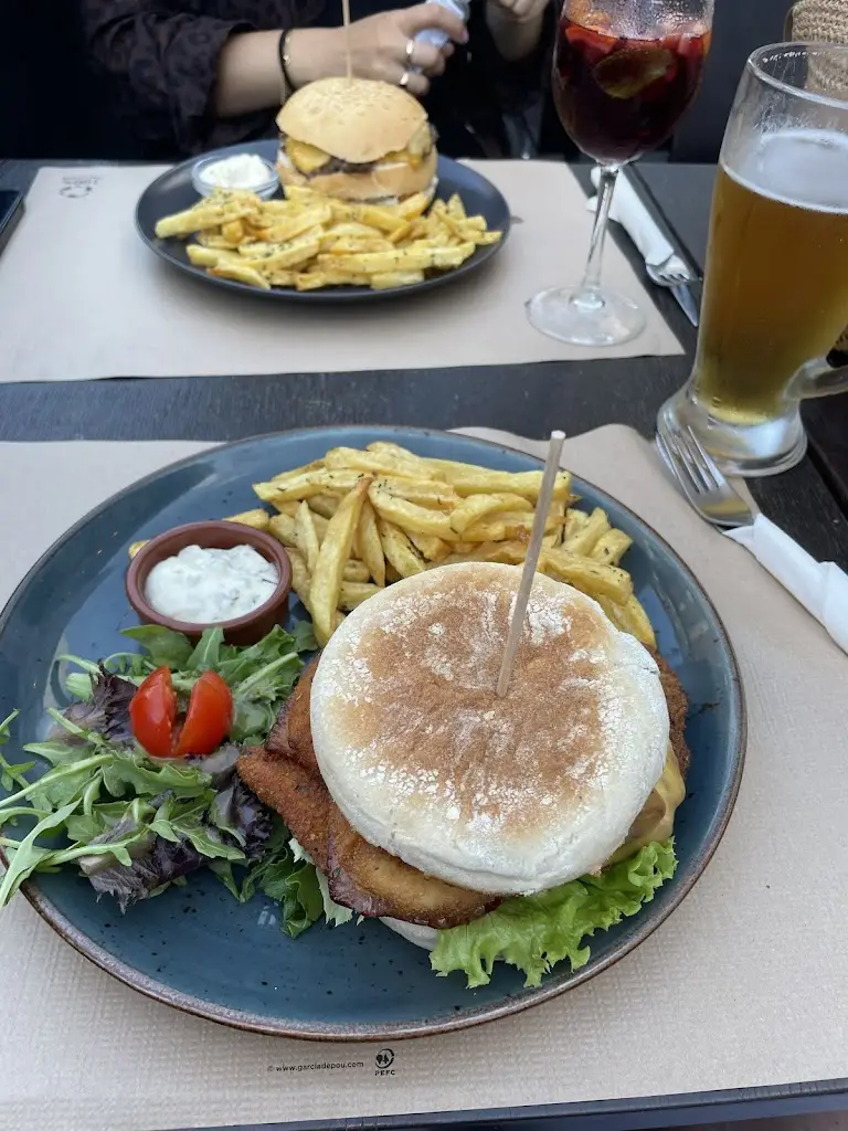 Koen Bos_Hamburgueria da Villa_São Brás de Alportel_recensione