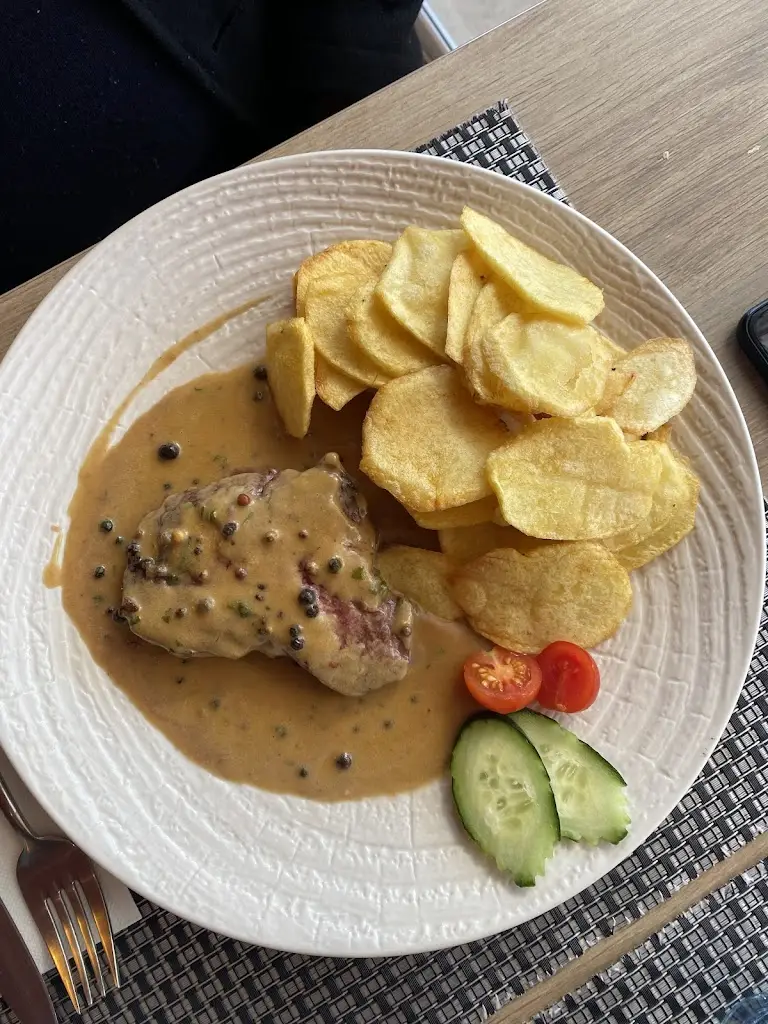 Elena O’Conner_Rafael_Vilamoura_review