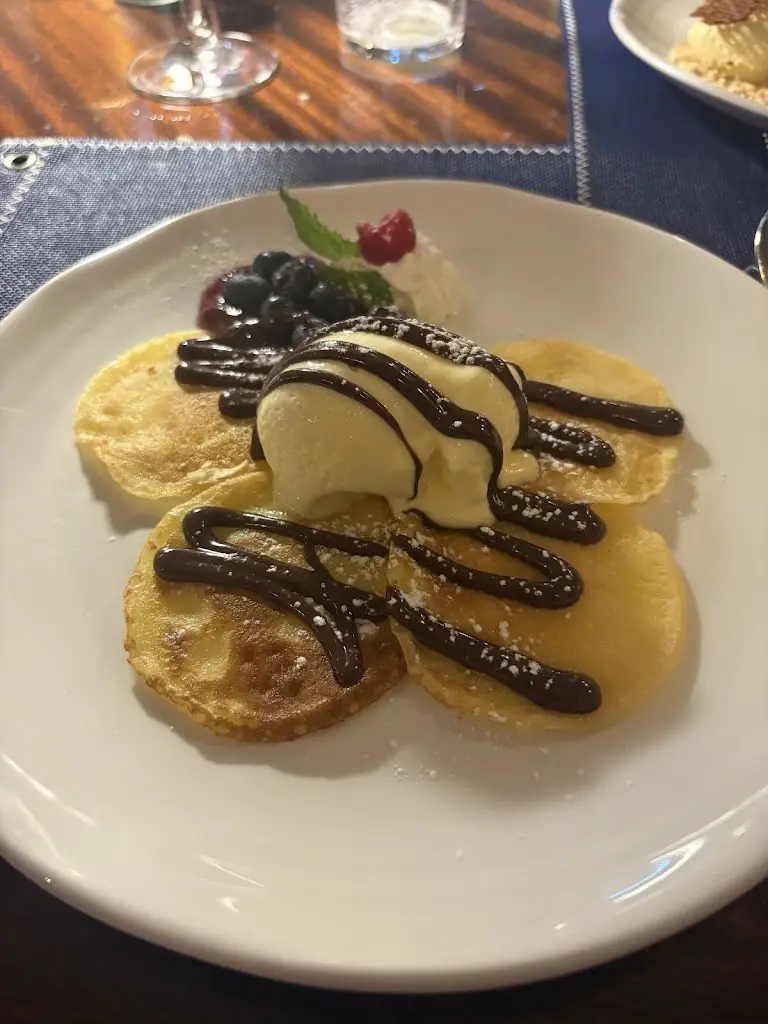 Fern Griffiths_Akvavit_Vilamoura_review