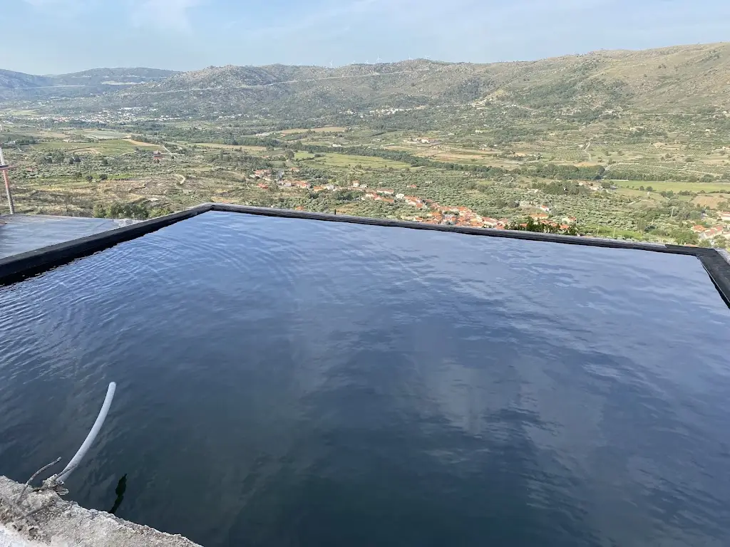 Sam Davis_Quinta das Vinte Quelhas_Aldeia Viçosa_review