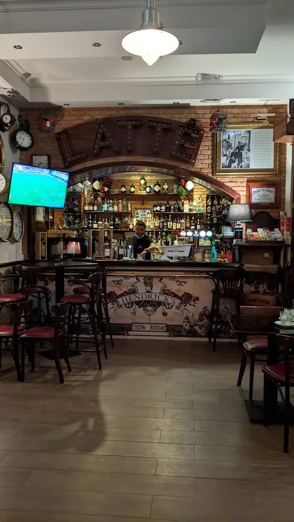 Stephen Ryan_Bistro - Bar Latté_Vila Real de Santo António_review