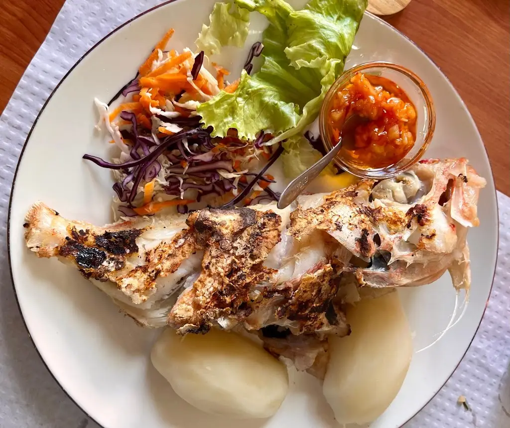 Jeffrey J_Restaurante Jale_Santa Cruz da Graciosa_reseña