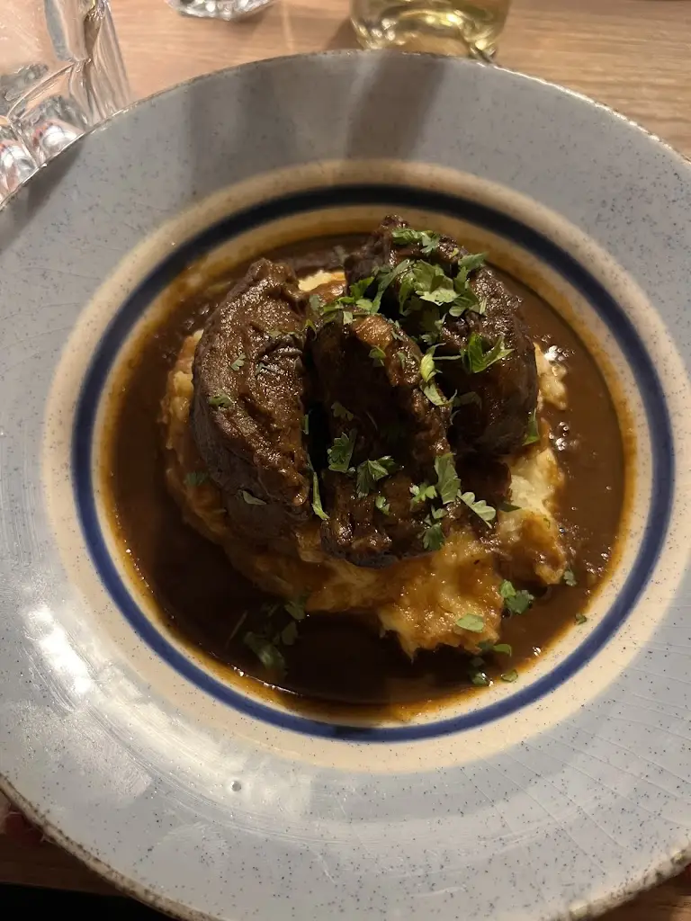 Valerie St. George_Maria Garden - Restaurant_Alcabideche_recensione